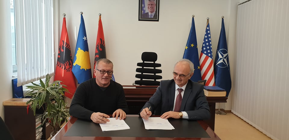 Drenasi nënshkruan marrëveshje për ndërtimin e kolektorëve për ujëra të zeza