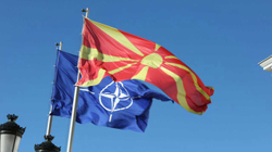 Flamuri i NATO-s ngrihet para Qeverisë maqedonase