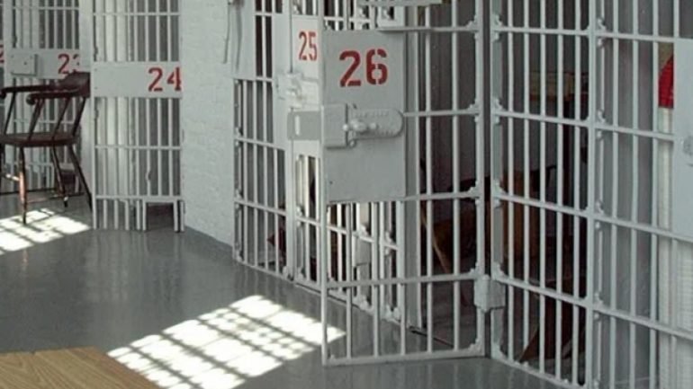 Burgjet në Shqipëri 105.6% të zëna, më së shumti për drogë
