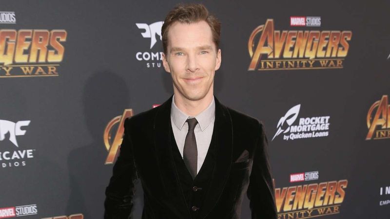 Benedict Cumberbatch si Satani përballë Zotit Frances McDormand në “Good Omens”