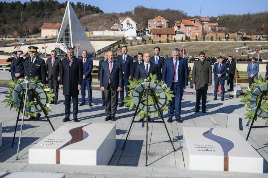 Homazhe të shumta për nder të 11-vjetorit të Pavarësisë së Kosovës