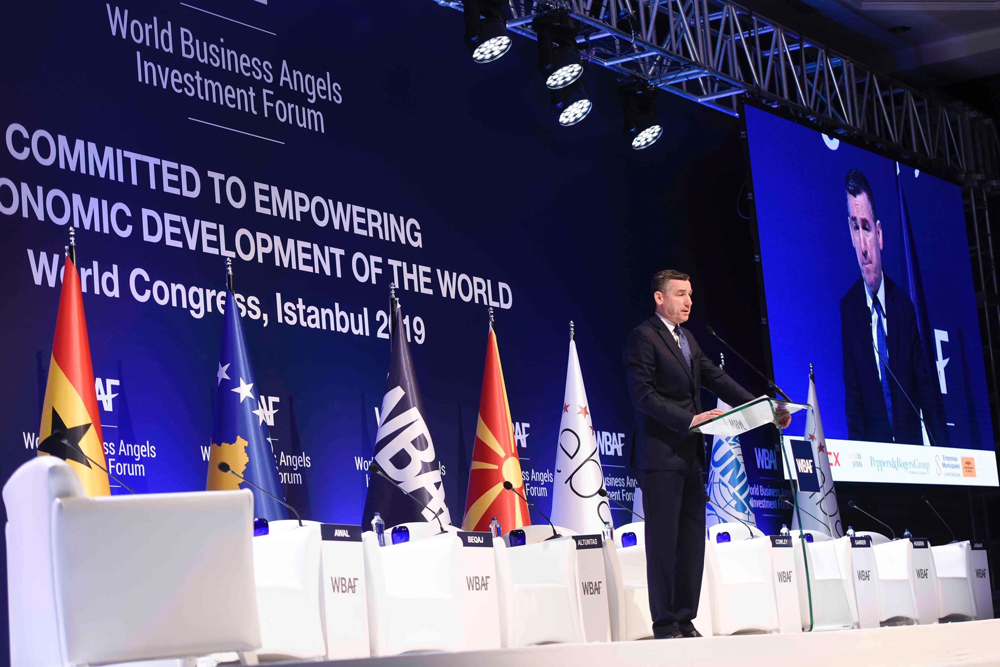Veseli në Forumin e investitorëve globalë paraqet potencialet që ofron Kosova