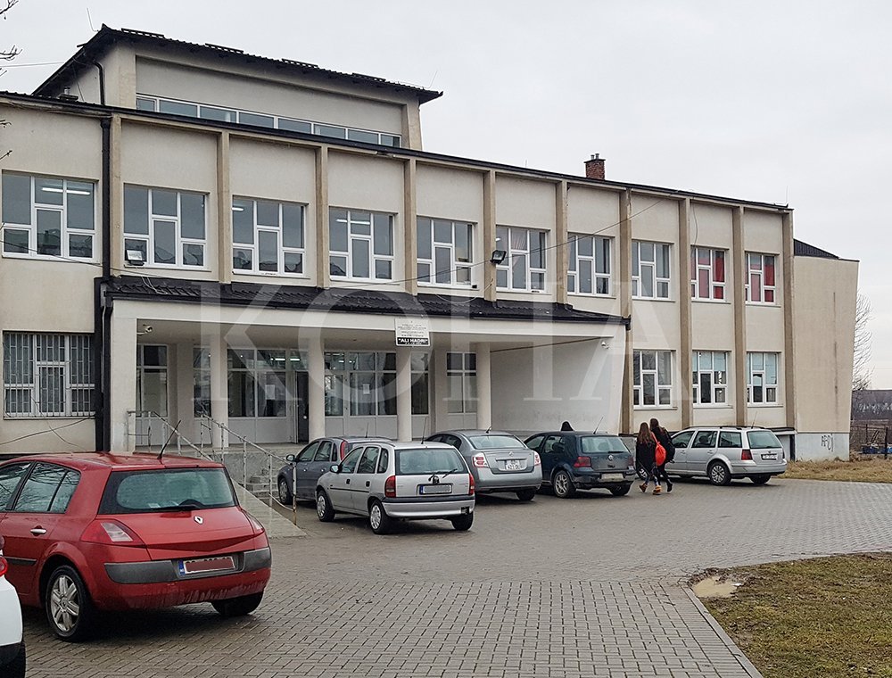Shkolla “Ali Hadri” në Pejë pasurohet edhe me kabinetin e hotelerisë