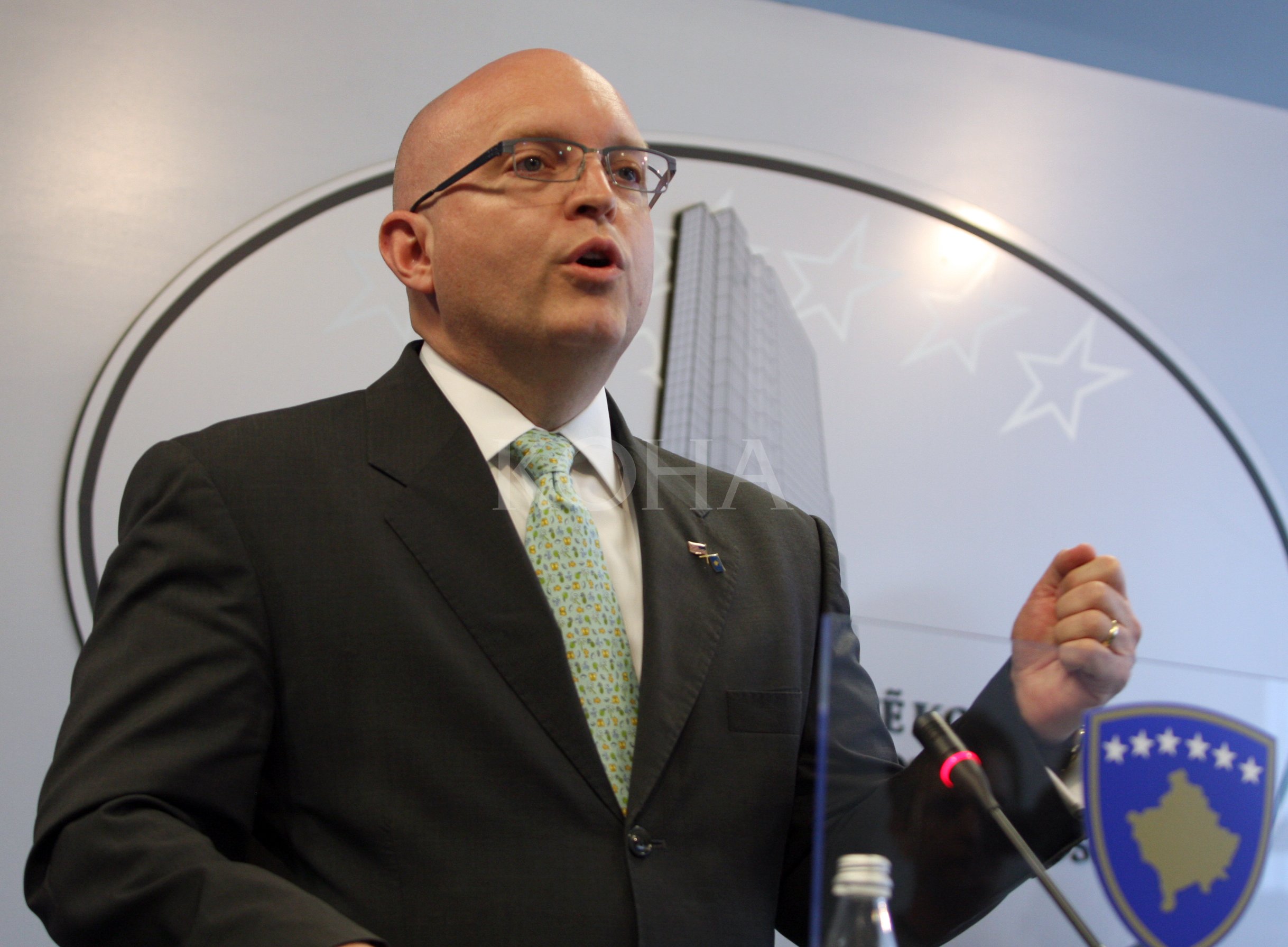 Ish-ambasadori amerikan në Shkup zëvendëson Wess Mitchellin – çfarë thoshte ai për Kosovën