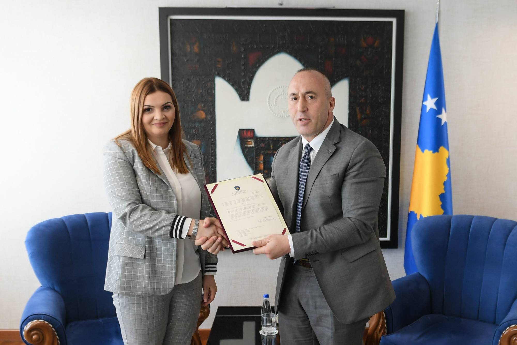 Ziviq ministrja e dytë grua në Qeverinë Haradinaj, Beogradi “i fyer pse ajo s’është e Listës Serbe”