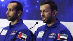 Emiratet Arabe do të dërgojnë astronautët e parë në hapësirë