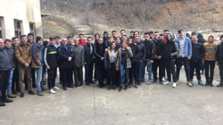 Polica mban ligjëratë vetëdijësuese me nxënësit në Zhegër