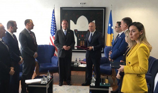 Gjonaj: Marrëdhëniet Kosovë-SHBA, gjithmonë do të jenë të forta – s’jam në Kosovë për taksën
