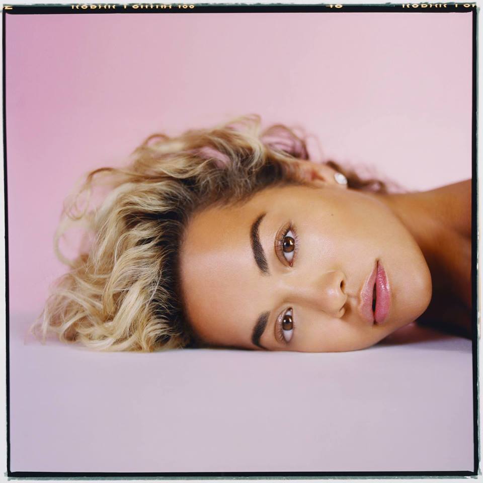 Rita Ora më 1 mars publikon këngën e re me një mysafir special