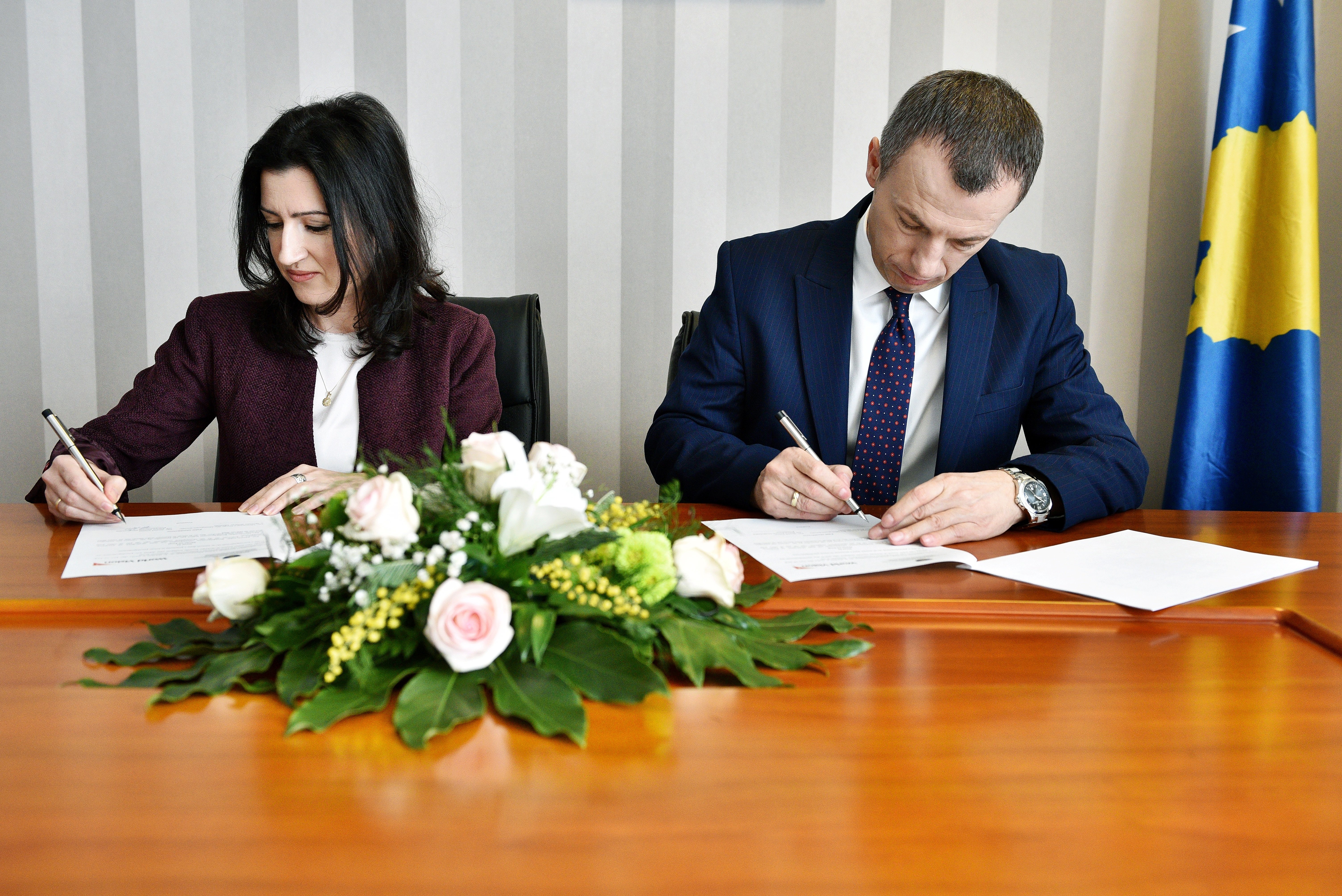 Marrëveshje mes MPMS-së e “World Visionit” për mbrojtjen e fëmijëve