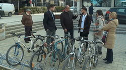 Ferizaj bëhet me katër vendparkingje për biçikleta