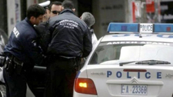 Bastisje e arrestime në Greqi pas rikthimit të sulmeve militante