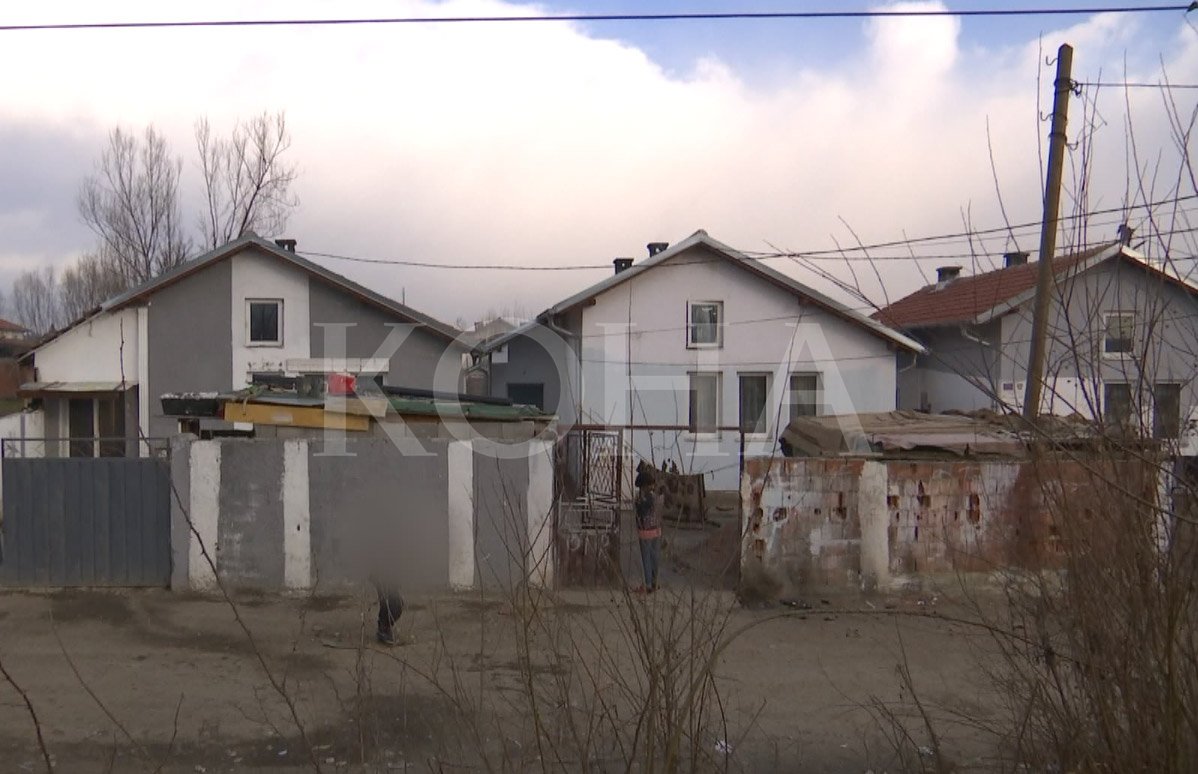 Strehimi, mbetet problemi kryesor për romët në Pejë