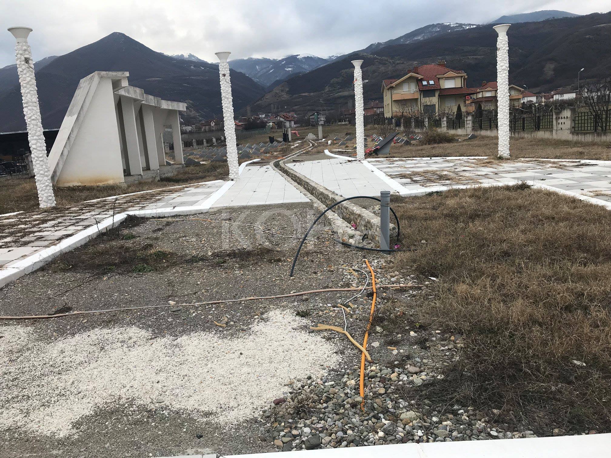 Haskuka akuzon qeveritë e shkuara për keqpërdorime në Memorialin e Martirëve në Korishë