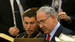Izraeli shpenzon 27 mijë dollarë në muaj për djalin e Netanyahut