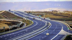 Javën tjetër tenderi për autostradën që e lidh Shkupin me Kosovës