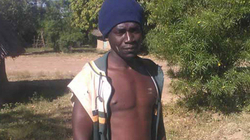 Peshkatari kenian noton 5 km për të shpëtuar nga policia e Ugandës