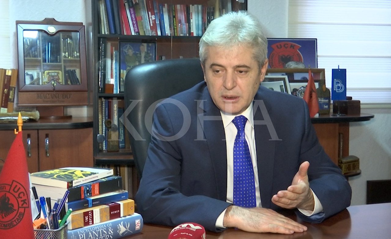 Ahmeti beson se emri i ri, Maqedonisë dhe shqiptarëve do t’u hapë perspektivë të re