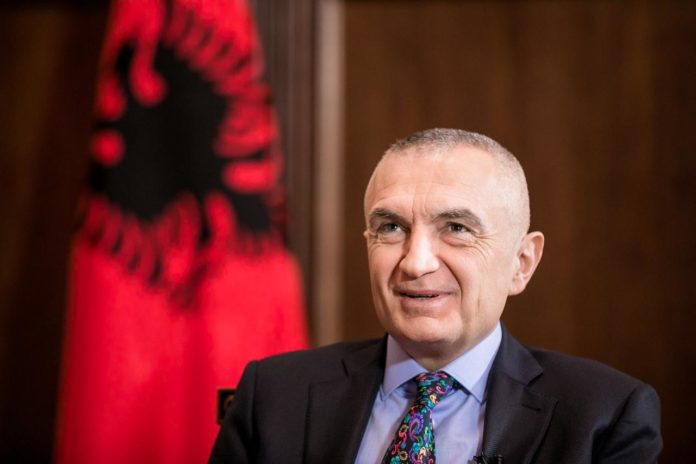 Presidenti Meta i reagon kryeministrit Rama: Jo më shtet fals!