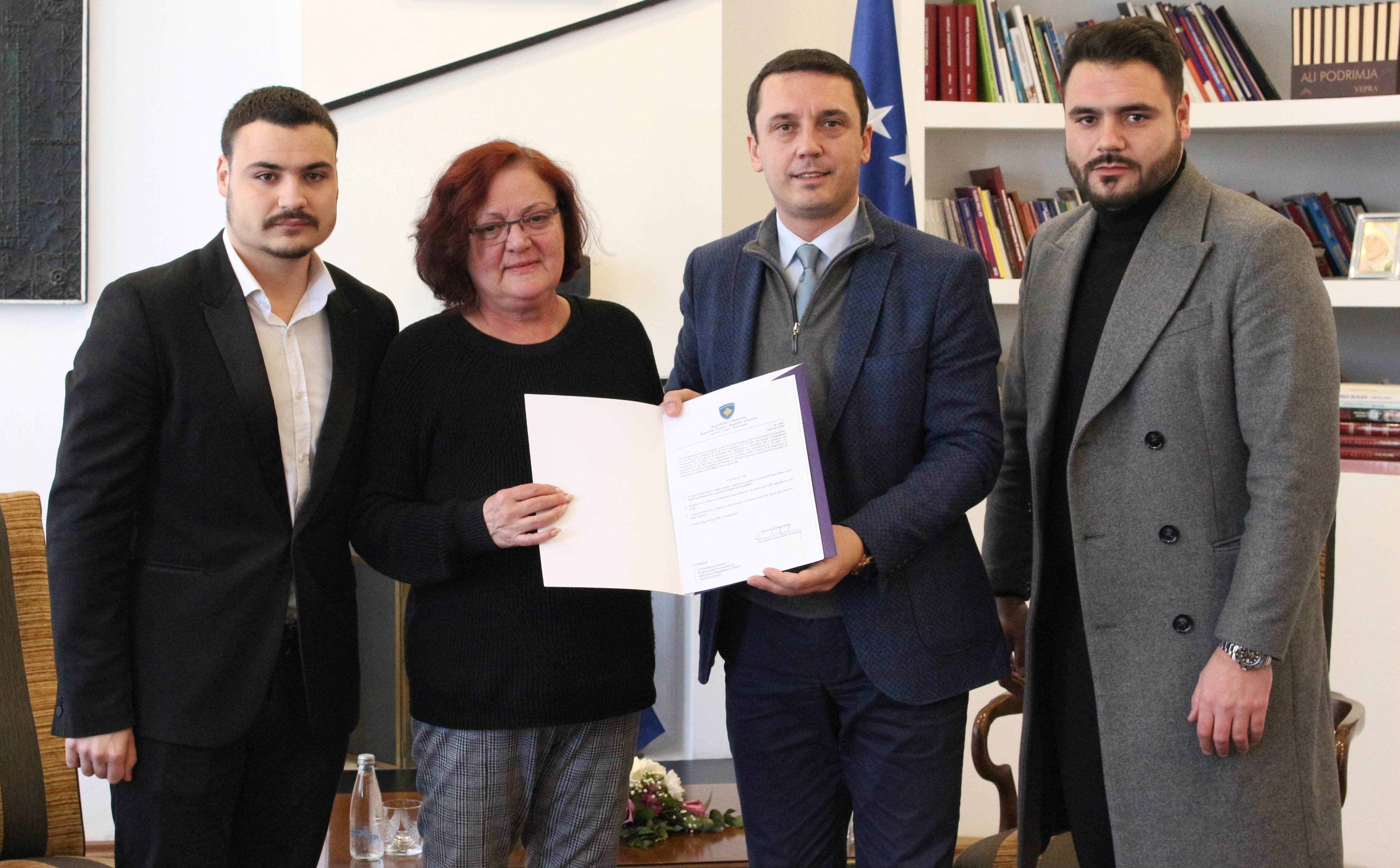 Fadil Vokrrit i njihet statusi i qytetarit me merita të veçanta, familja e tij merr nga 1000 euro në muaj