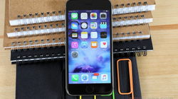 Apple për shitjen e dobët të iPhonëve të rinj i lë fajin zëvendësimit të baterive të atyre të vjetërve
