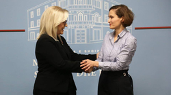 Besa Shahini, zyrtarisht ministre e Arsimit në Shqipëri