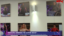 Ekspozita me fotografi nga sfilata e modës së personave me aftësi të veçanta