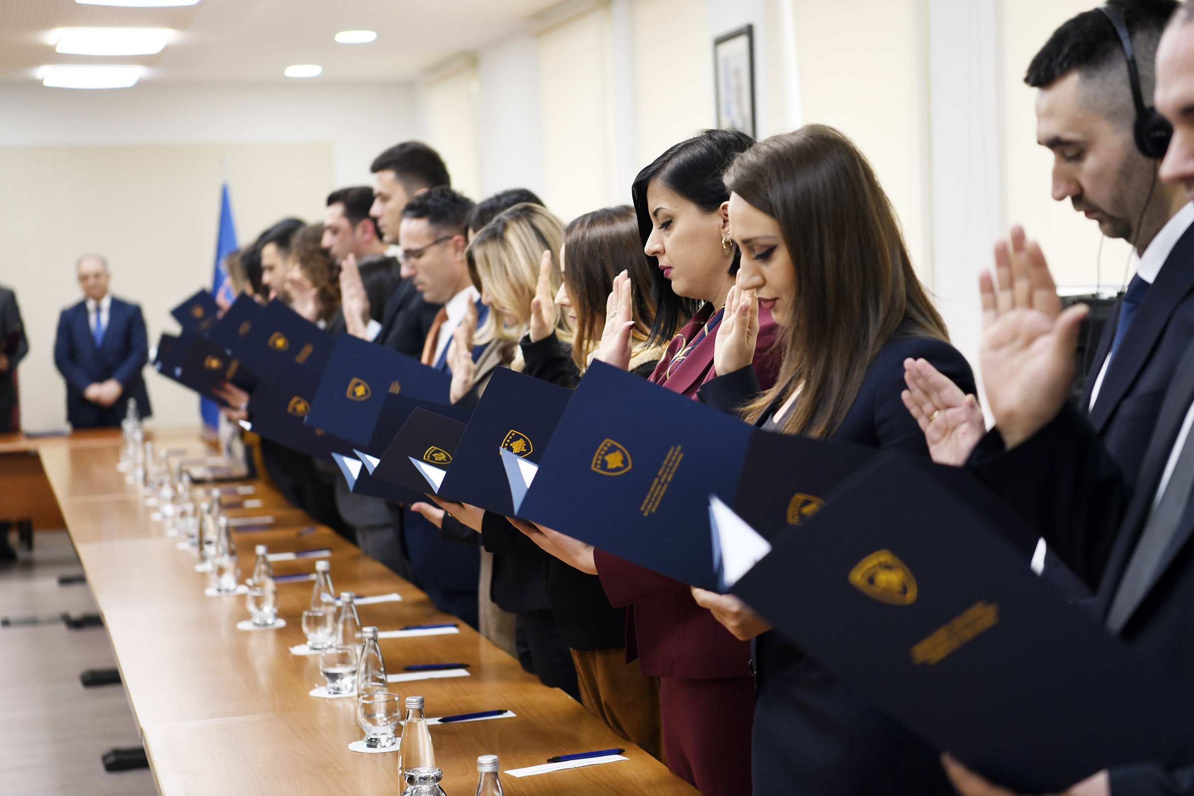 Dekretohen dhe betohen 37 gjyqtarë të rinj