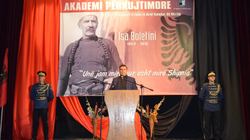 Në Mitrovicë u mbajt akademi përkujtimore me rastin e 103-vjetorit të rënies së heroit Isa Boletini