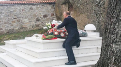 Haradinaj: Porosia e Isa Boletinit: atdheu nuk tjetërsohet dhe nuk vihet në pazar