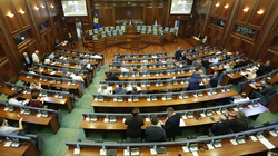 Pozitë e opozitë: Nesër votojmë pro shpërndarjes së Kuvendit