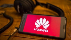 Huawei tejkalon Samsungun me shitje të telefonave të mençur
