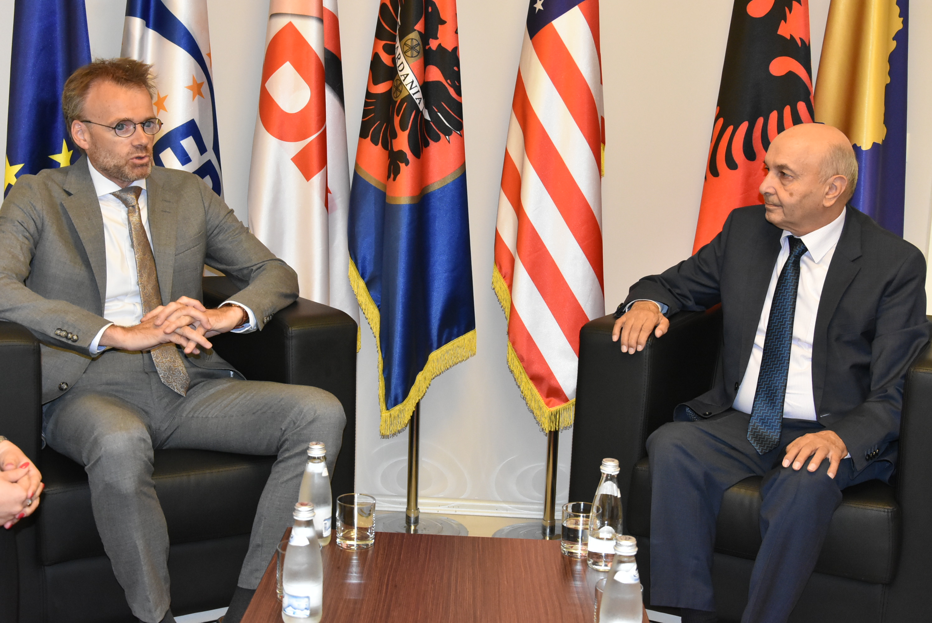 Mustafa pret në takim lamtumirës ambasadorin norvegjez, Sjaastad