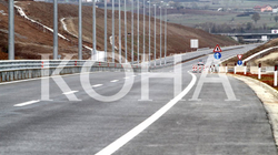 Hajnat vjedhin përforcues të shtyllave mbrojtëse në autostradën “Ibrahim Rugova”