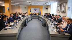 Caktohet ekipi për korrigjimin e kufirit me Malin e Zi