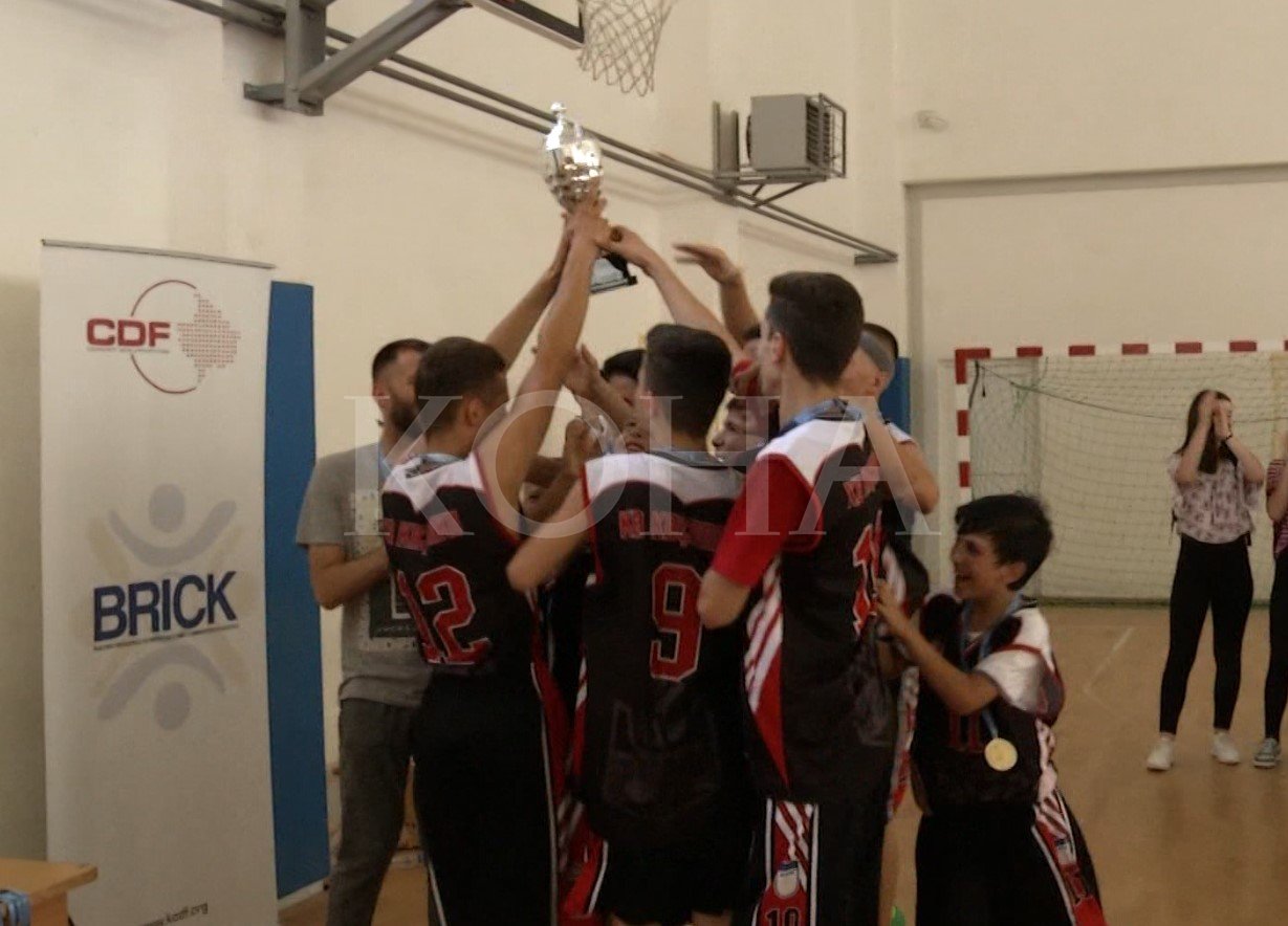 Programi “Brick”, të rinjtë e Kaçanikut dëshmuan talentin edhe në basketboll