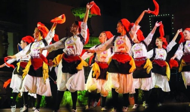 Ansambli ‘Shota’ merr pjesë në dy festivale të mëdha të folklorit