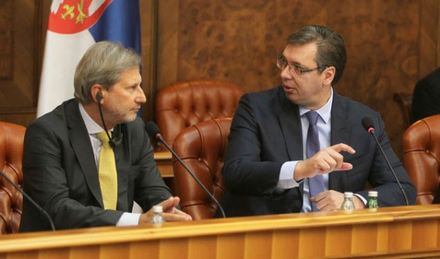 Vuçiq i thotë Hahnit se Serbia është angazhuar për të ruajtur paqen në rajon
