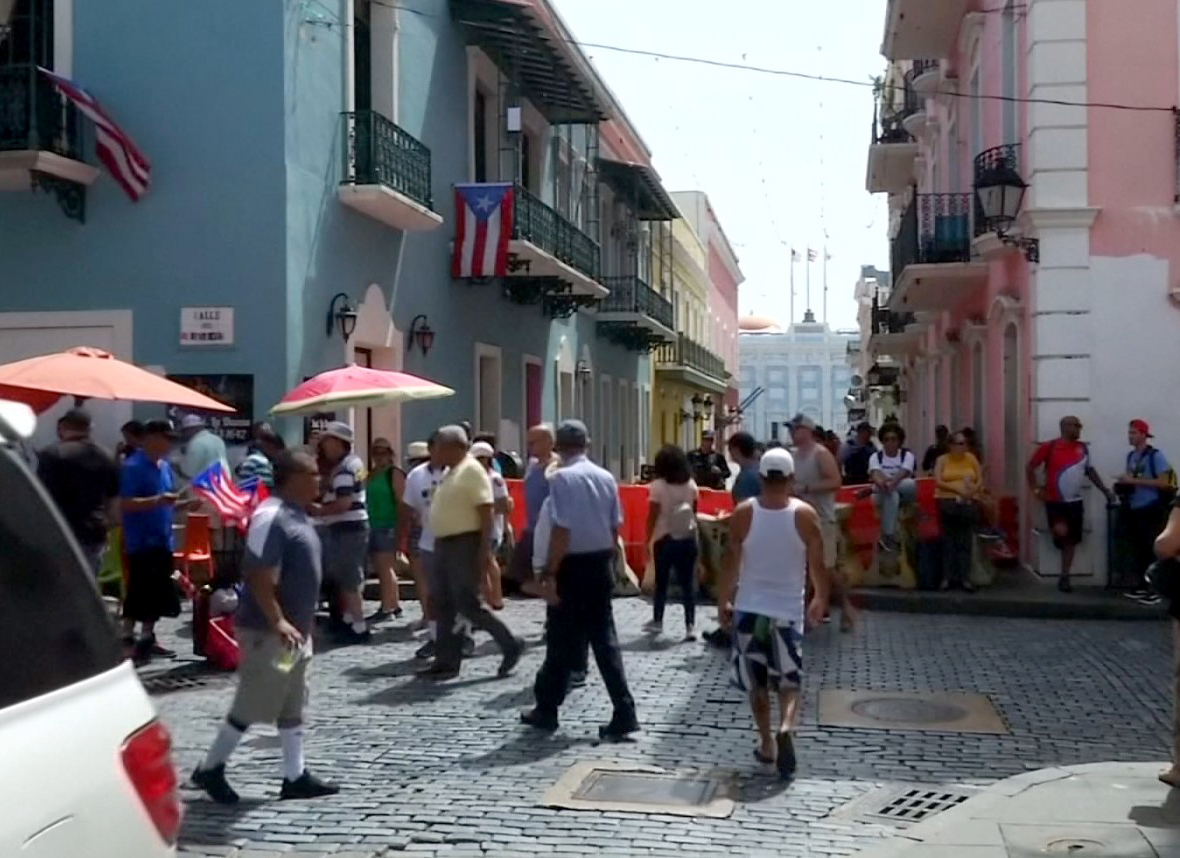 Protestuesit duan largimin e elitës politike në Puerto Rico