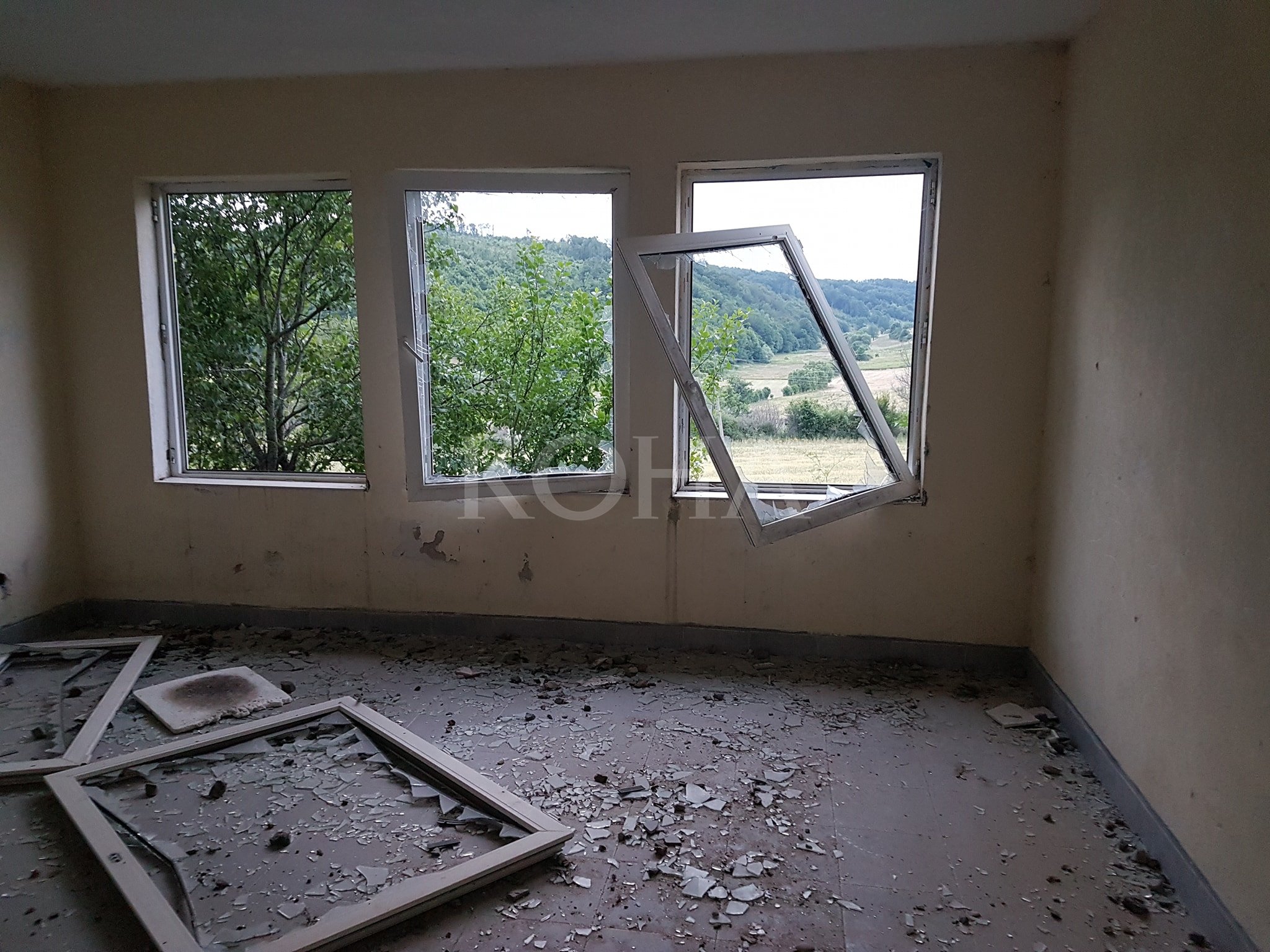 Zyra e Gjendjes Civile në Podujevë shkatërrohet pa u funksionalizuar