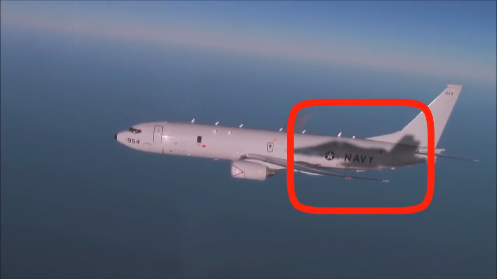Tension në qiellin e Mesdheut, avioni luftarak rus intercepton atë amerikan
