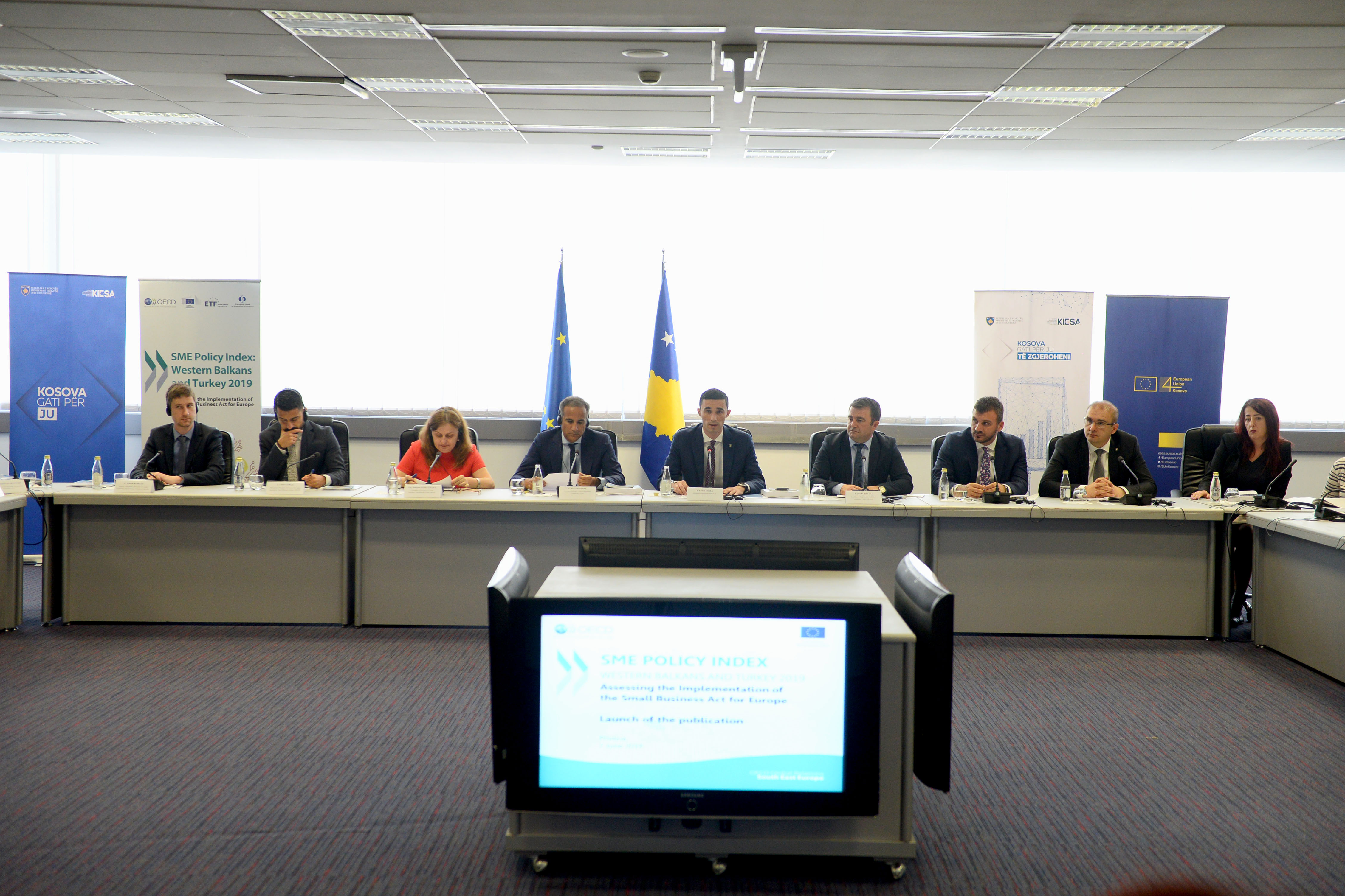 MTI: OECD vlerëson Kosovën më të përparuarën në implementimin e Aktit të Biznesit të Vogël