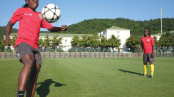 “Binjaket” nga Afrika po shkëlqejnë në futbollin kinez