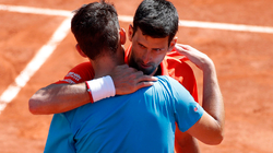 Thiem eliminon Gjokoviqin në gjysmëfinale të French Openit