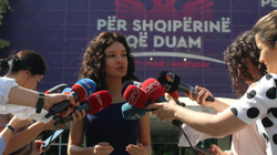 PS paralajmëron nismën për shkarkimin e presidentit Meta