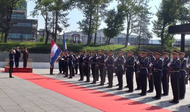 Ministri i Mbrojtjes dhe komandanti i FSK-së pritën gjeneralin kroat