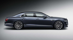 Debuton Bentley luksoz me 626 kuajfuqi