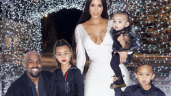 Kim Kardashian i prezanton botës fëmijën e katërt