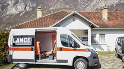 Mungesa e një autoambulance në QKMF pasivizon ekipin e patronazhit