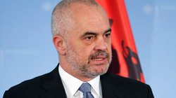 Rama: Shqipëria do t’i heqë tarifat doganore me Kosovën